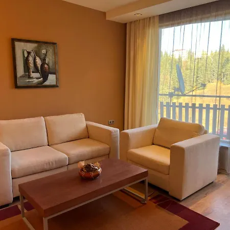 Apartmanhotel St Trifon Guests 3*