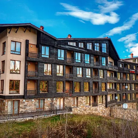 Aparthotel St Trifon Guests