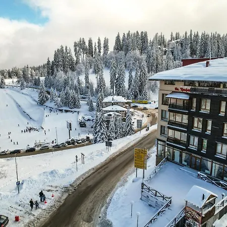 Aparthotel St Trifon Guests